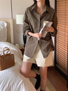 (season sale)韓國質感條紋上衣 - Image 3