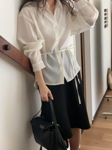 質感壓摺綁帶微透襯衫 - Image 9