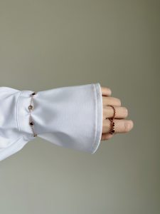 愛與勇氣 | 紅石榴石 黑尖晶石 | 925純銀鍍24K金 戒指 - Image 2