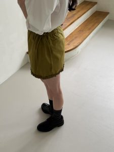 簡約好看荷葉滾邊鬆緊短褲裙 - Image 5