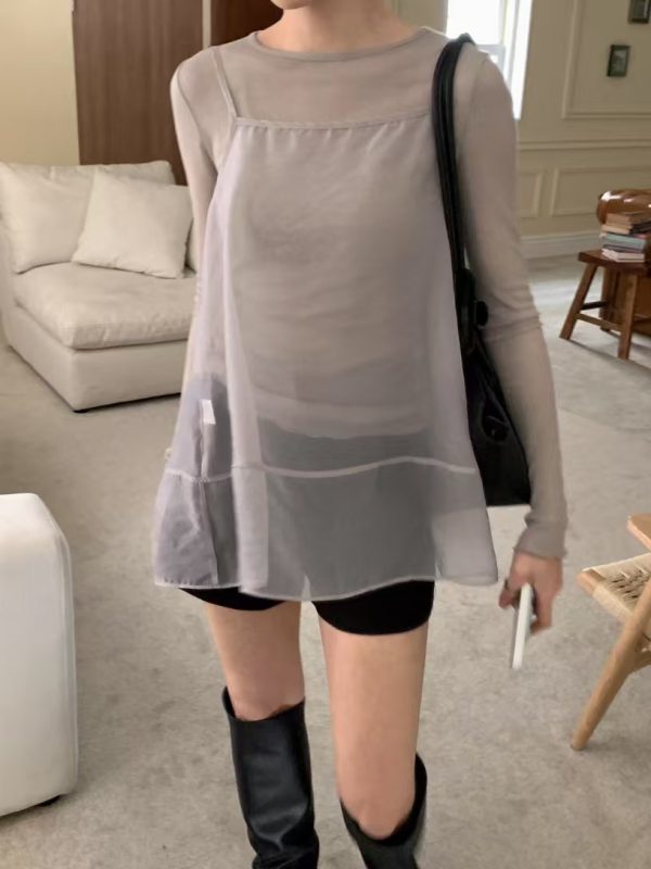 細肩透膚後開叉上衣